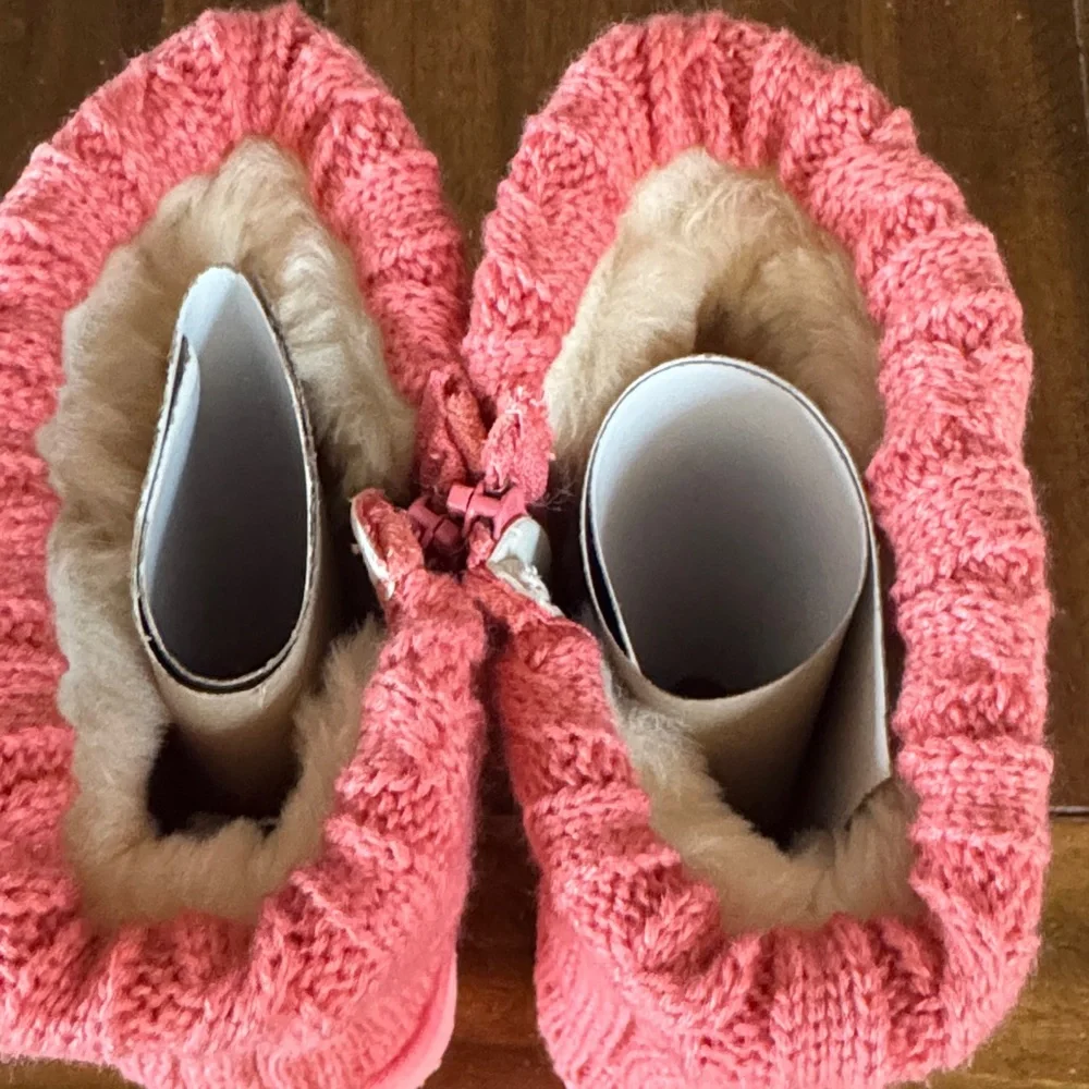 Charming Pink Cable Knit Kids Boots